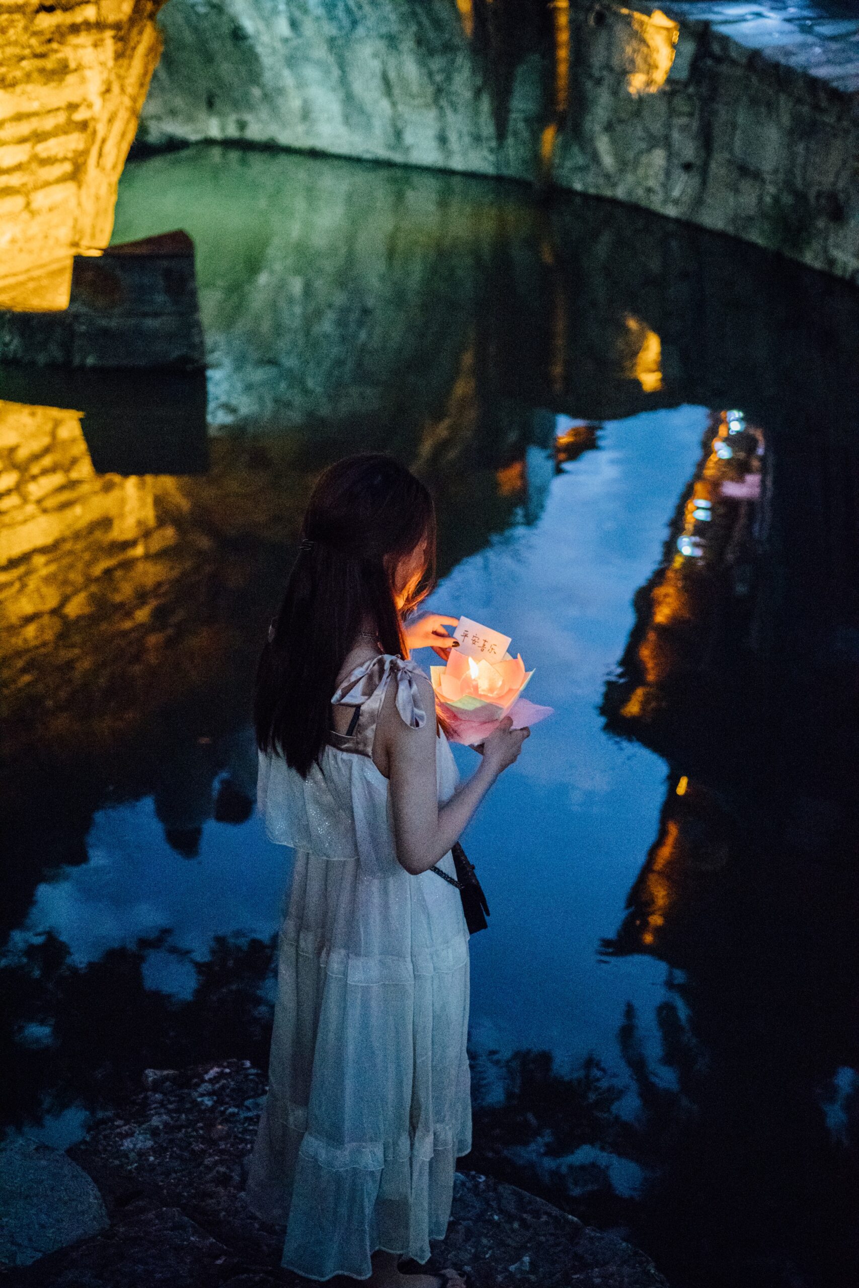 7 Steps To The Perfect Candle Spell For Beginners - The Occult Witch